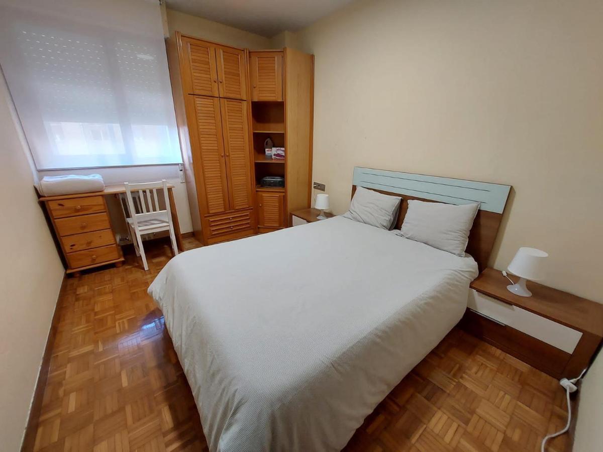 Baranain Piso Sencillo Y Acogedor Con Parking Gratuito 아파트 외부 사진