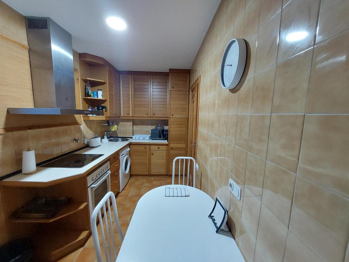 Baranain Piso Sencillo Y Acogedor Con Parking Gratuito 아파트 외부 사진